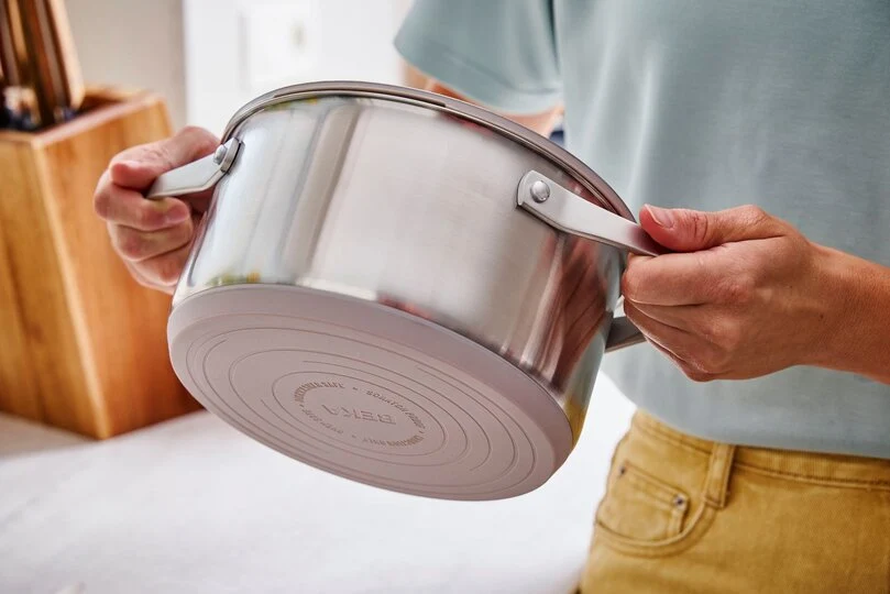 Beka Sensa Saucepan with Softbase Base – Glass Lid with Downdraft Function – Latte