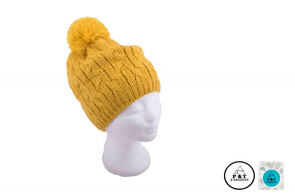 P&T Muts Kabelmotief met Pompon - Oker - 55-57