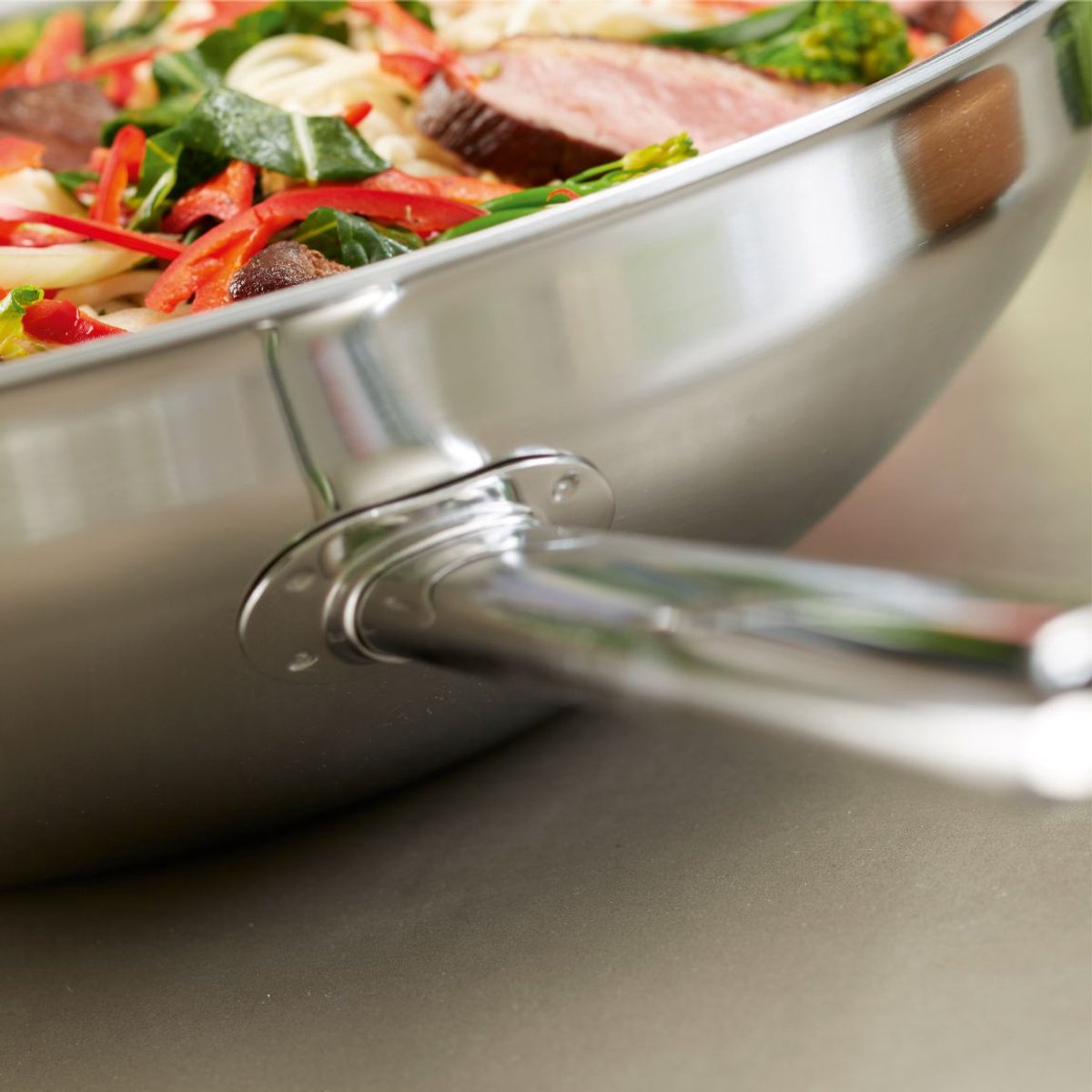 Demeyere Apollo 7 Flat-Bottomed Wok with Counter-Grip – Ø 32cm + Free Wok Spatula