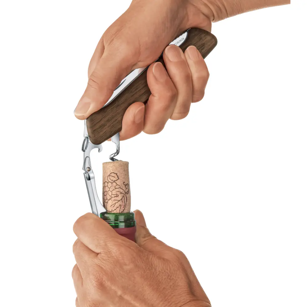 Victorinox Wine Master Walnoothout met Lederen Etui - 6 Functies - 130mm