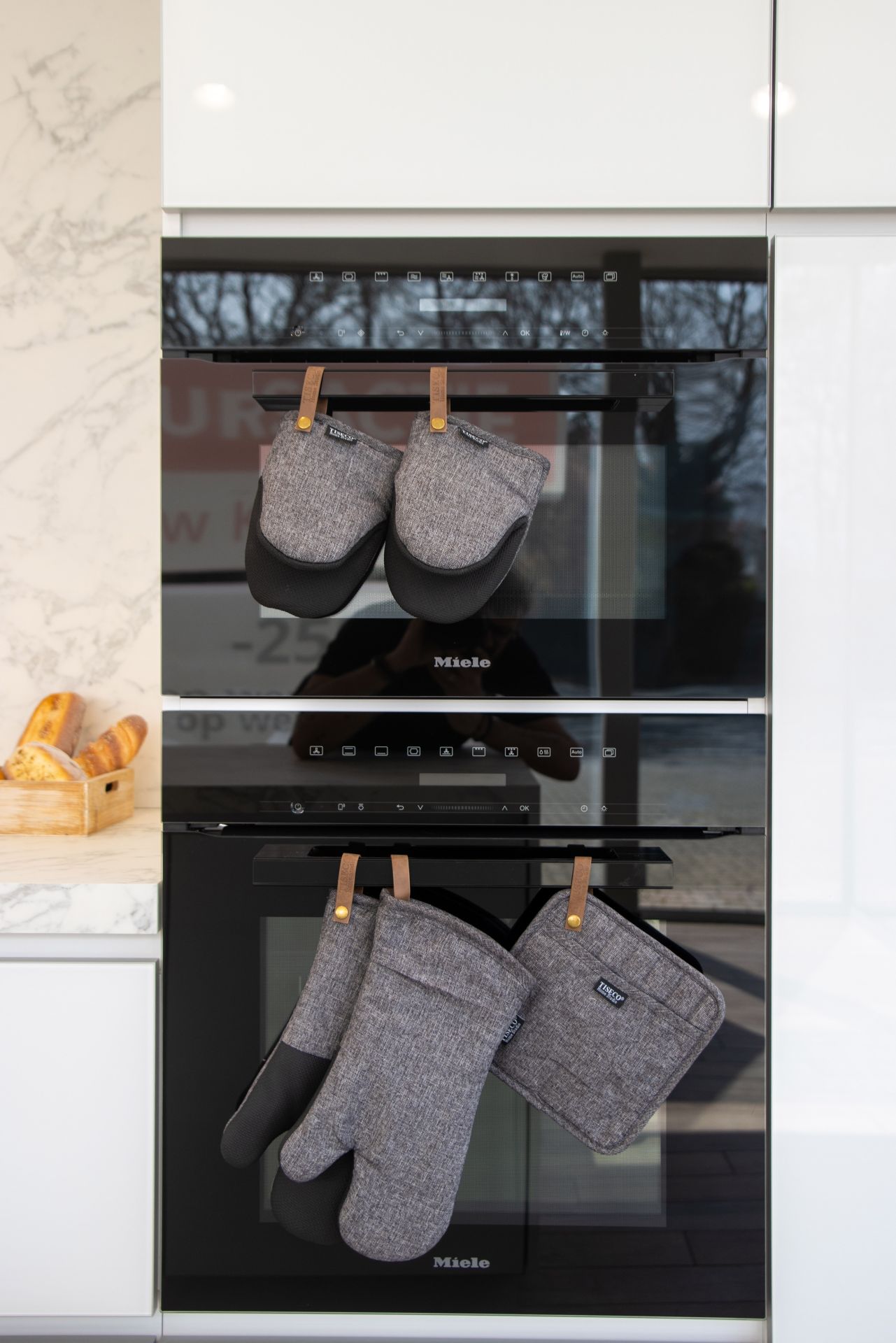 Tiseco Hercules Oven Glove – 17 x 33 cm